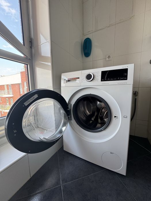 Maquina de lavar e secar roupa Bosch
