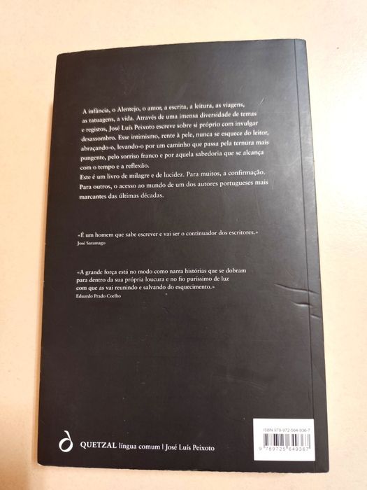 Livro: Abraço de José Luís Peixoto