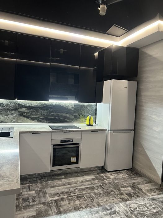 Сдам отличную 1-комнатную квартиру 10 Фонтана 31 жемчужина свет 24/7