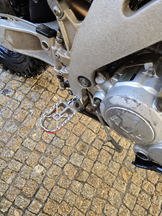 AJP PR4 200cc pouco uso