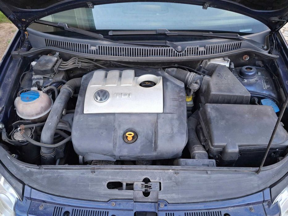 Volkswagen Polo 9n3 1.4 TDI 175mil kms sportline 10/2005 foto 5