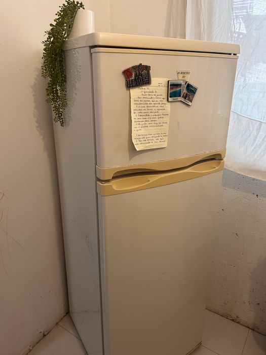 Frigorifico com congelador