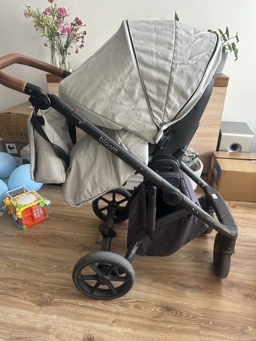 Sprzedam wózek szary Roan bloom  3w1