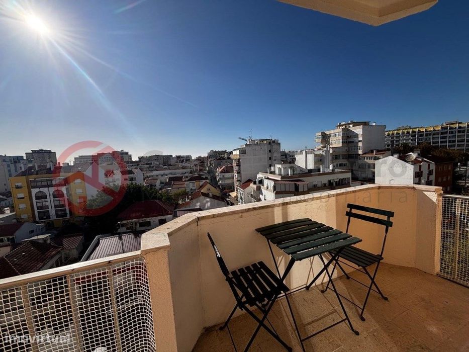 Apartamento T1 com parqueamento e elevador no centro da Costa da Ca...