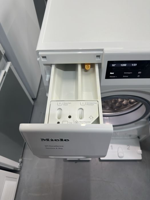 Пральна машина фірми Miele WEG675 wps
