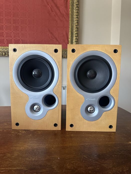 KEF Coda 70 colunas em bom estado