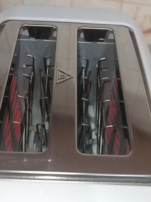 Продам гарний тостер