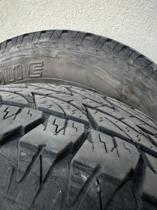 Pneus Bridgestone 235 70 16