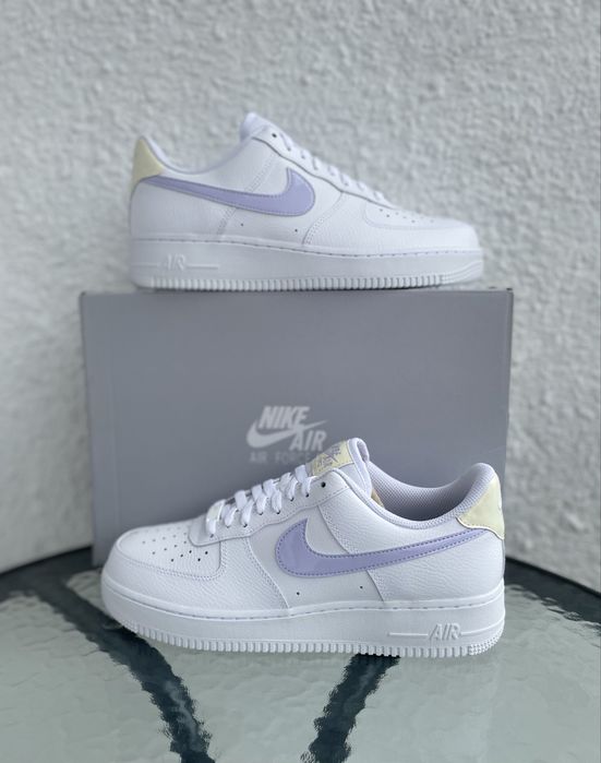 Buty Nike Air Force 1 '07 White/Oxygen Purple r. 43 - nowe, oryginalne