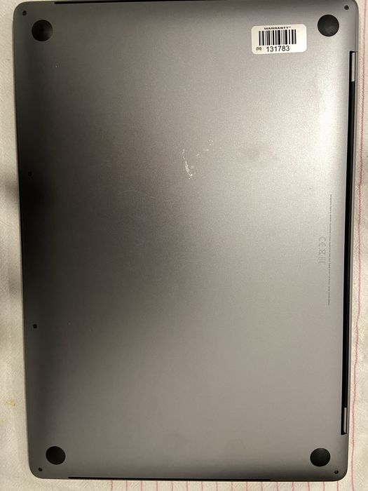 MacBook Pro 16” 2019 Space Gray – i7 6-Core / 16GB RAM / 512GB SSD / Excelente Estado