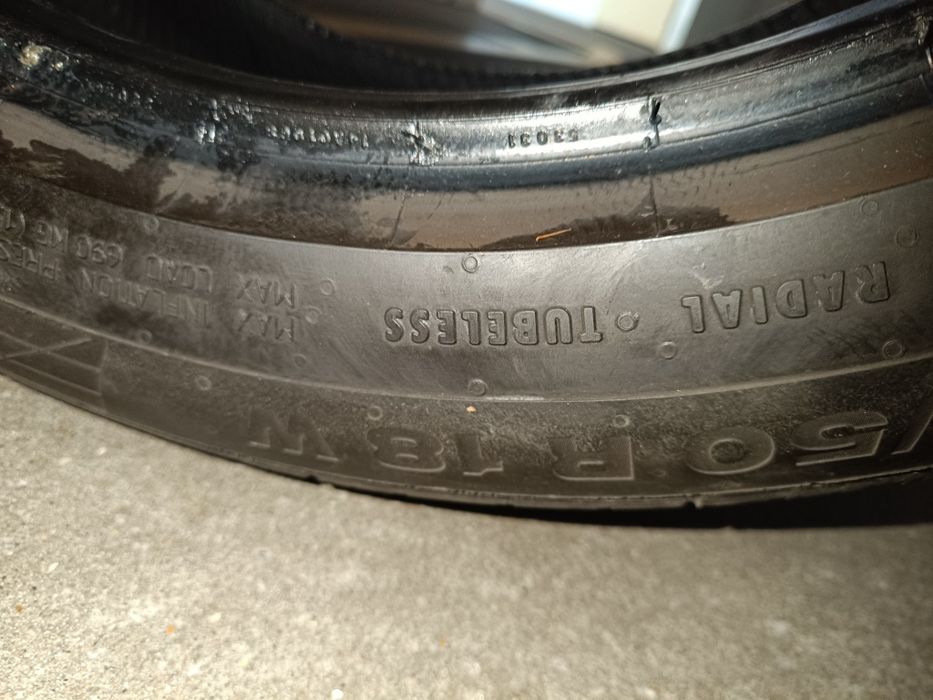 Pneus continental 225/50 R18