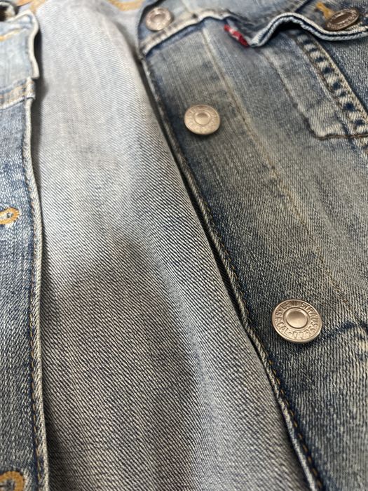 Джинсова куртка Levis