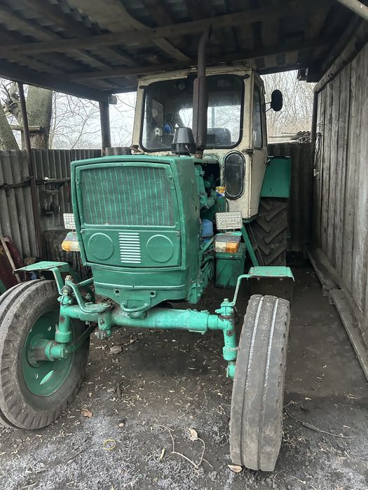 Трактор юмз 6 в хорошому стані