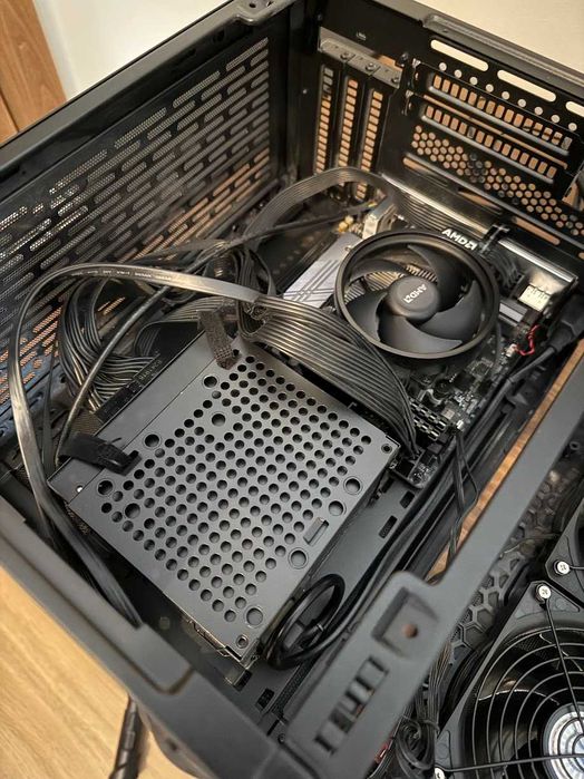 PC Desktop AMD Ryzen 4600G 3.7 GHz 6-Core / 32G RAM / 500G SSD