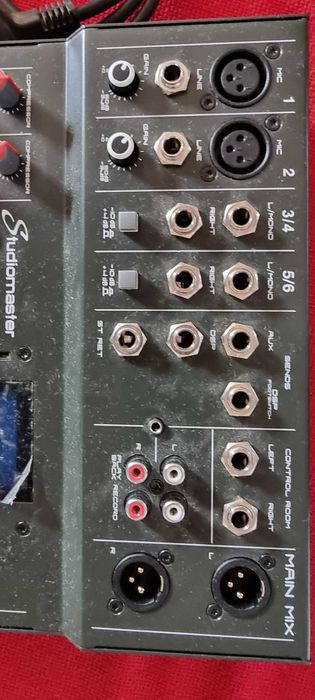Studiomaster Club XS 6+ Mesa de Mistura Analógica 6 Canais