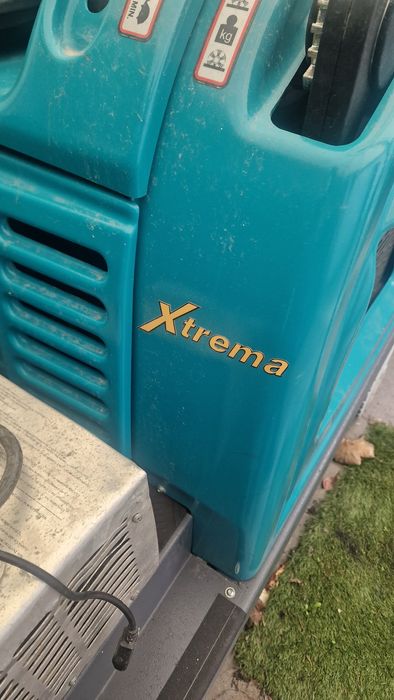 Varredora varredora xtrema maquina 5 horas de trabalho