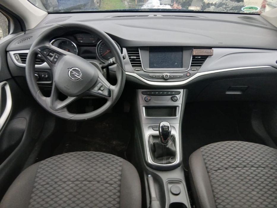 Astra z Niemiec kombi diesel