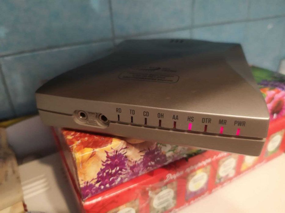 Зовнішній голосовий факс-модем Asotel Vector GVC R21