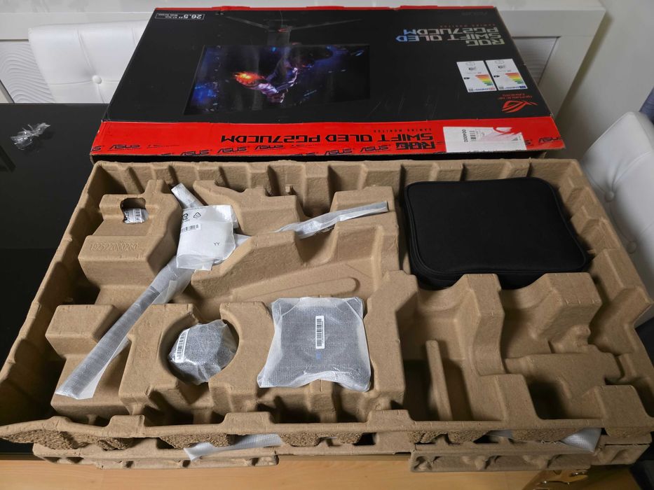 Monitor 4K QD-Oled 27" 240hz ASUS ROG Swift OLED PG27UCDM