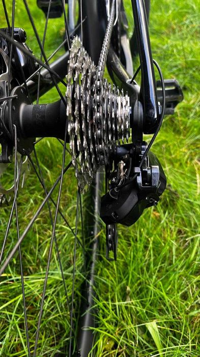 Rower szosowy TREK Madone SL6 gen.8 (Manteki elektroniczne Di2)2025 r.