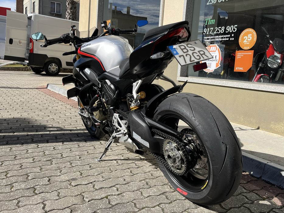 Ducati Streetfighter V4S