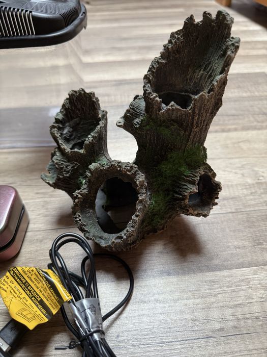 Lampa Aquael UV i inne akcesoria akwarystyczne