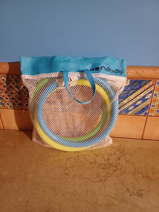 Jogo de argolas para  piscina