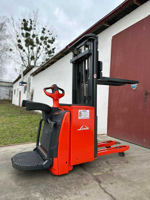 Навантажувач штабелер 1322* Linde L14АР 1,4т 470см