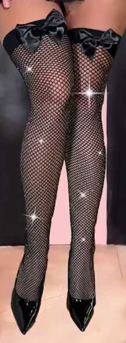 Pończochy kabaretki z cekinami i kolardą