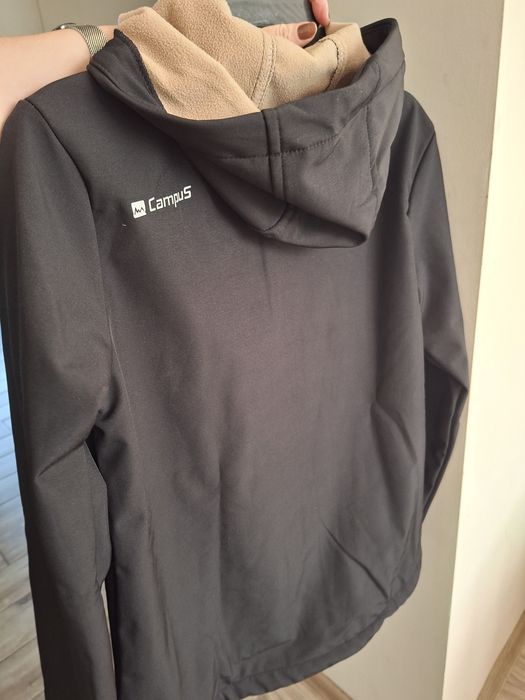 Nowa kurtka sportowa Campus
