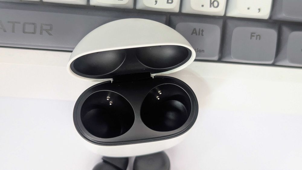 Преміальні бездротові навушники Google Pixel Buds Pro \Чорні\ Charcoal