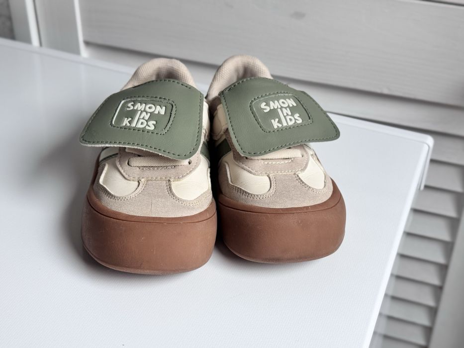 Дитячі шкіряні стильні кросівки для хлопчика