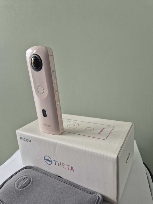 Ricoh Theta SC2 - kamera sferyczna 360° + statyw