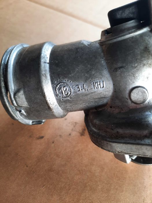 Termostat z obudową A64.22002.215 Mercedes W207 W204 W212 3.0 V6