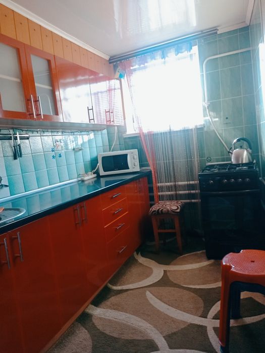 Посуточно квартира 2 кім.  здається