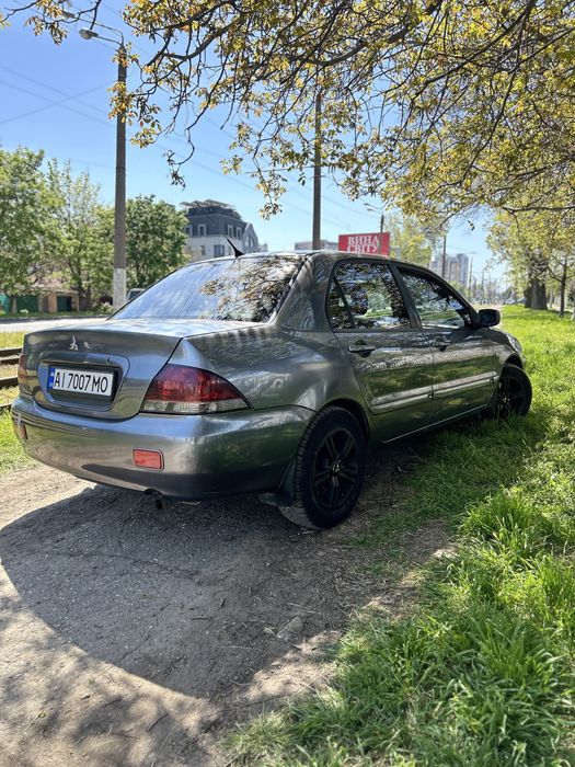 продам авто Lancer 9 автомат