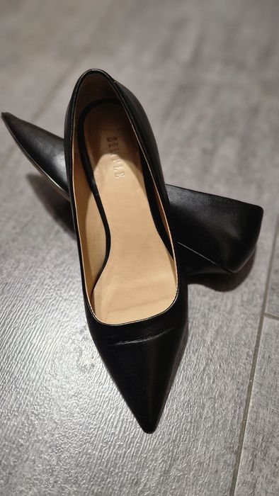 Czarne buty czółenka Simple rozmiar 36