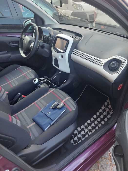 Peugeot 108 Alurre Cx automática - 15