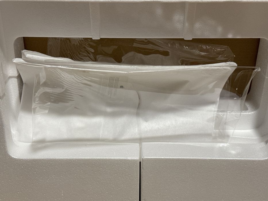 Boxes for iMac, iPad and iPhone.64585244177026122