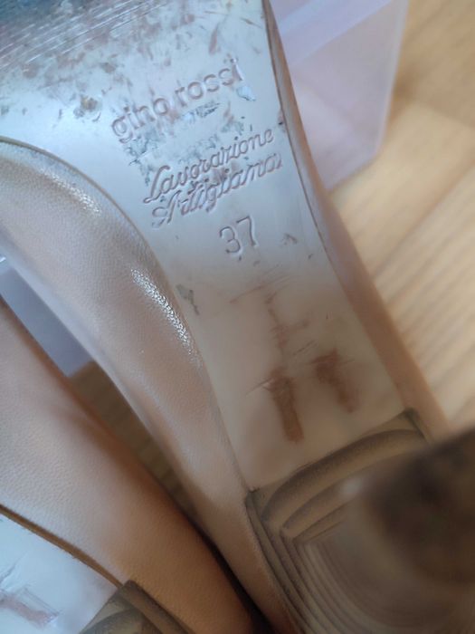 Buty szpilki Gino Rossi  nude