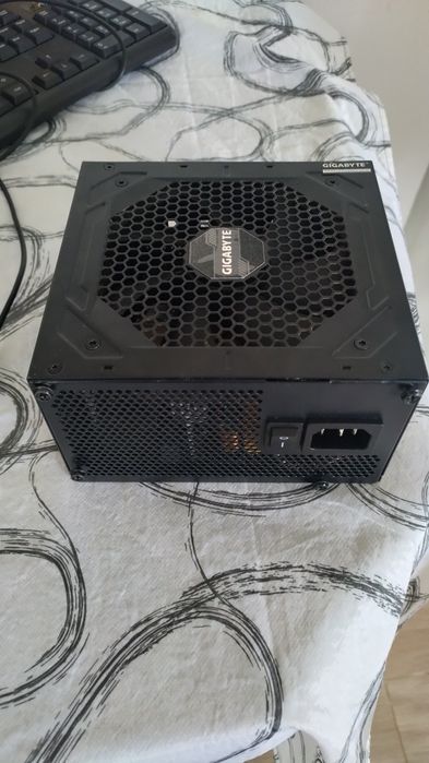 Fonte P750GM gigabyte