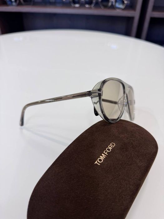 Сонцезахисні окуляри Tom Ford marcus FT1023