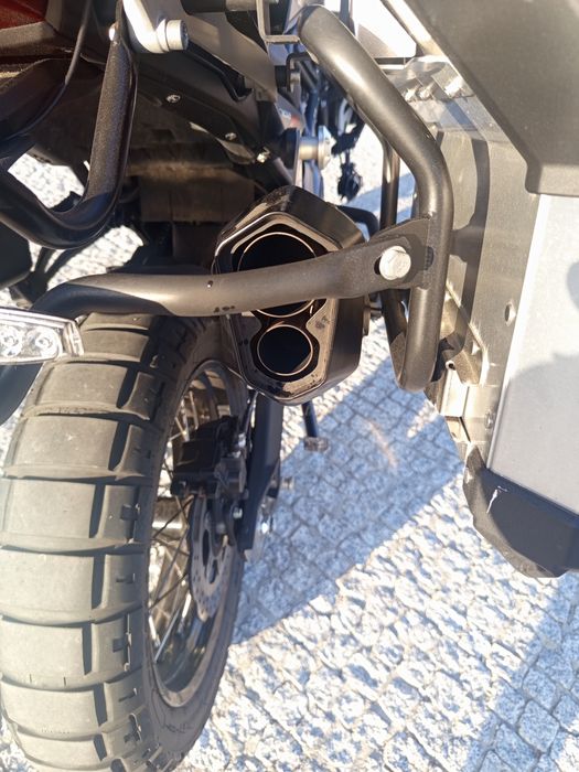Benelli trk 702 x