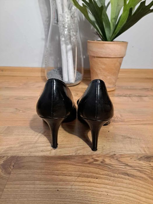 Czółenka ARIANE czarne klasyczne szpilki r. 38 eleganckie