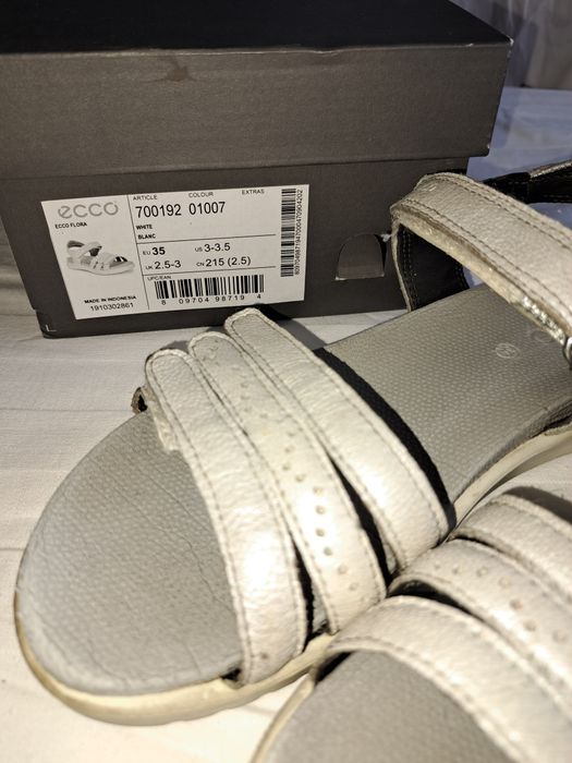 Roz. 35 sandały ECCO białe