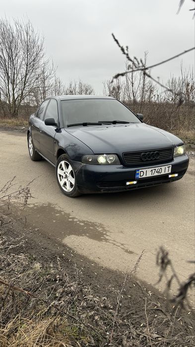 Продам ауді а4 1.8т