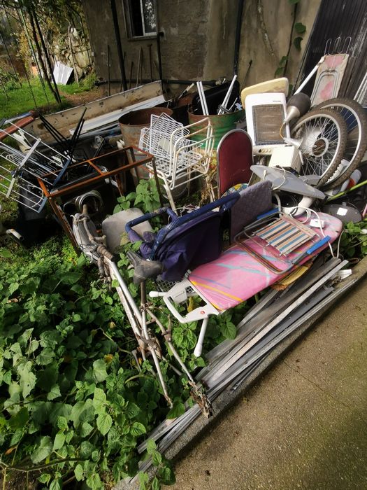 Recolha de ferro velho eletrodomésticos móveis recheios de casas etc