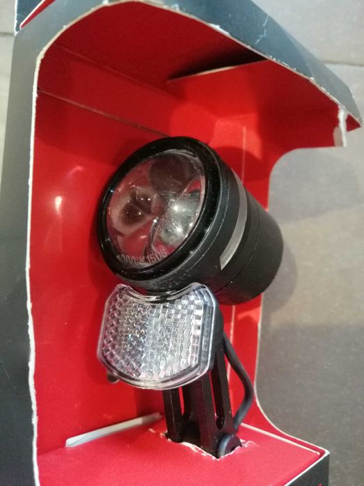 Lampka przednia TRELOCK BIKE-I AIRFLOW LS 785 Przód 70 Lux OKAZJA!