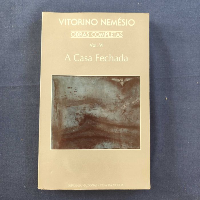 Vitorino Nemésio - A Casa Fechada
