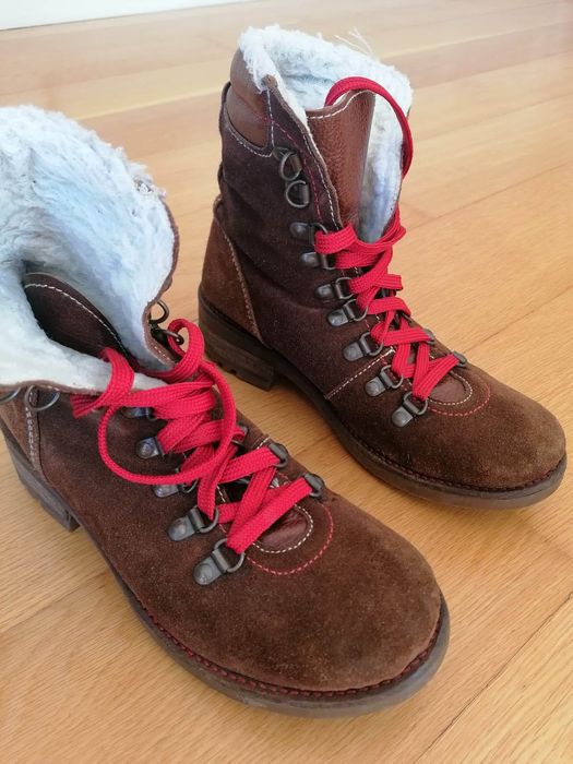Botas Castanhas Camurça Forradas com Pêlo